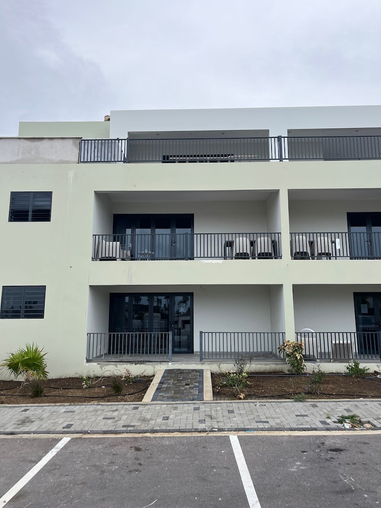 Apartment Serena, Mambo Beach