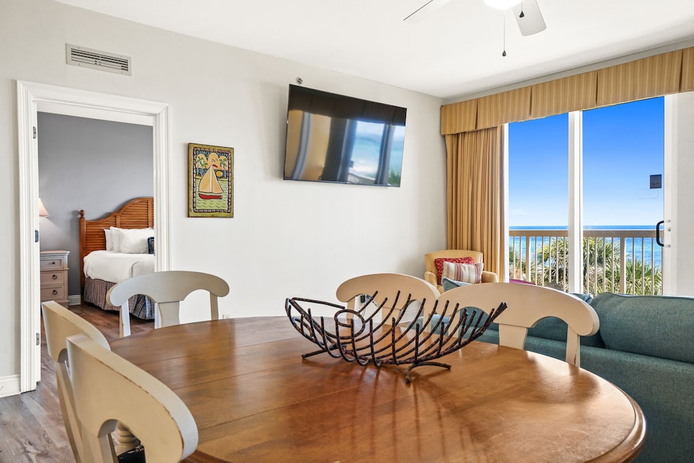 Calypso Beach Resort by Panhandle Getaways