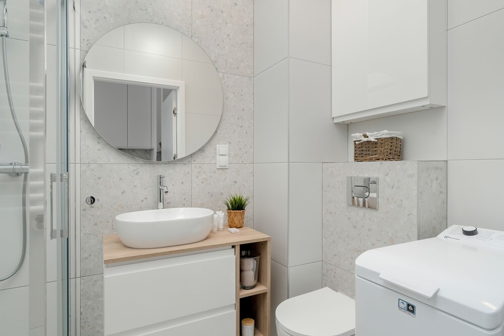 Minimalist Studios in Poznań by Renters
