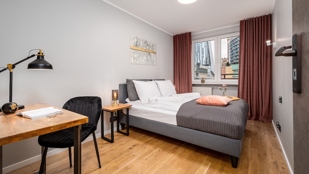 Złota Apartments City Centre by Sun & Snow view 4