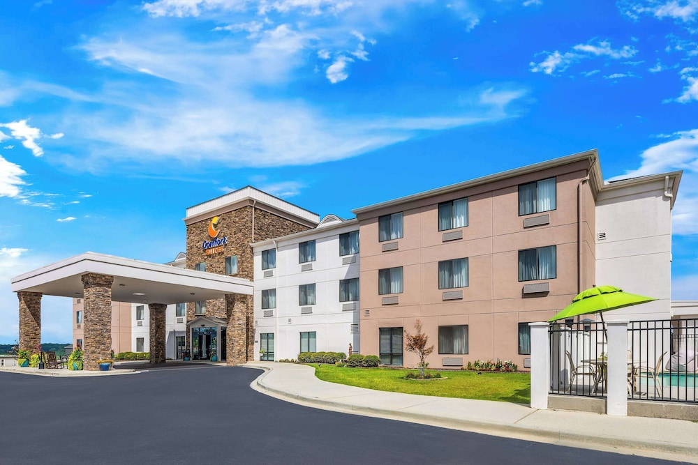 Cullman Vacations - Comfort Suites Cullman I-65 Exit 310 - Property Image 4