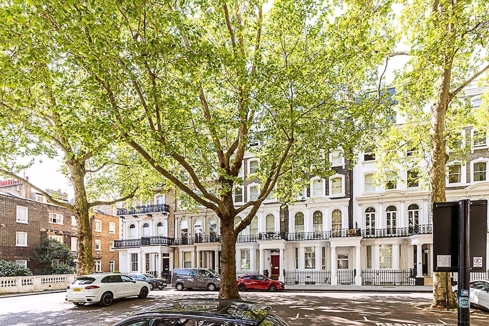 Elegant Knightsbridge Flat Near Harrods