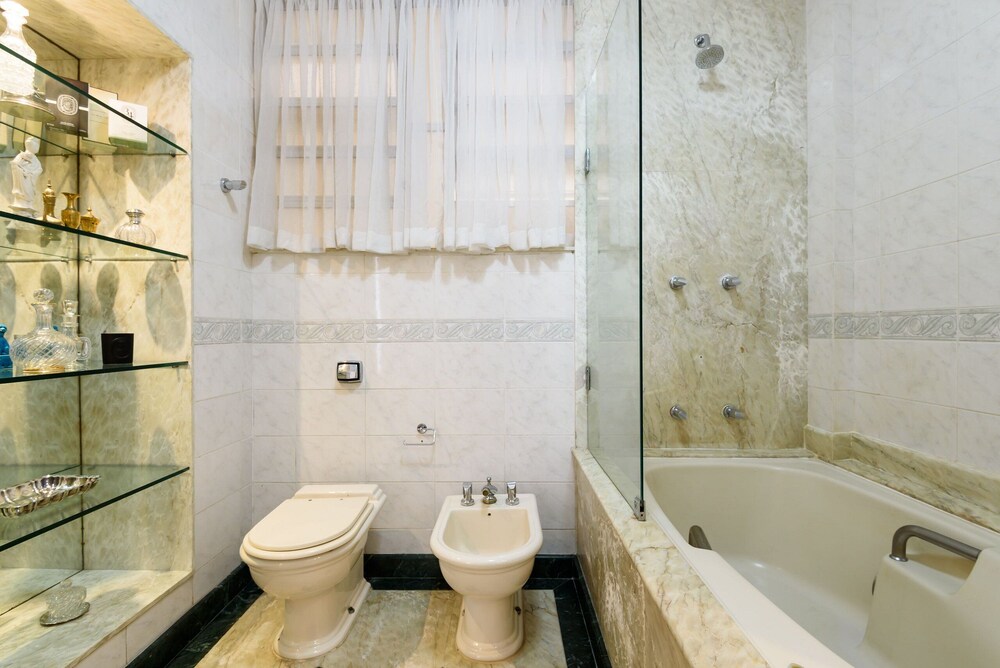 Classic 4-bedrooms by the Sea A 3484/301