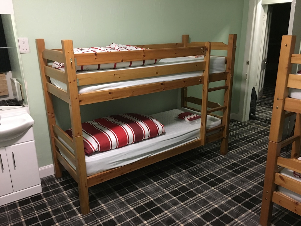 Chase The Wild Goose Hostel