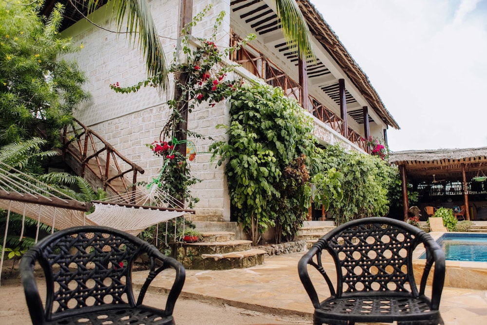Tamani Villas Annex