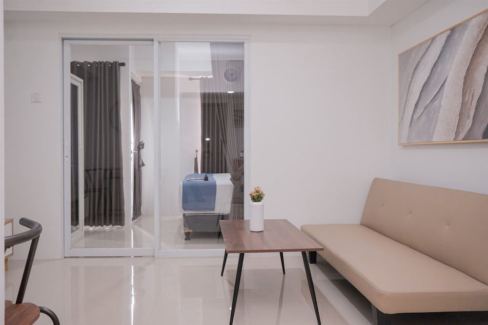 Chic And Cozy 1Br Tamansari Bintaro Mansion Apartment