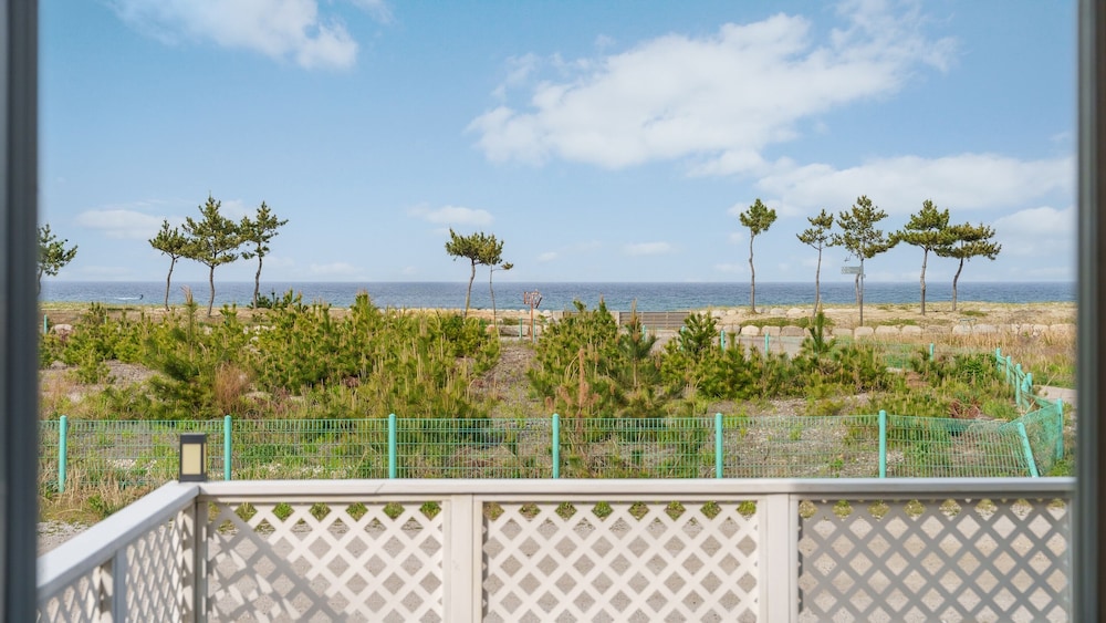 Yangyang Sunrise Sea Pension