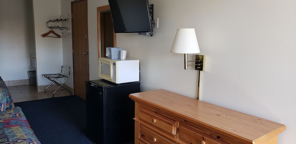 Wisconsin Dells Vacations - Fields Park Motel - Property Image 17