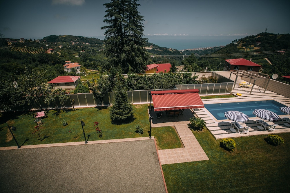 Blue & Green Villa Gursoy