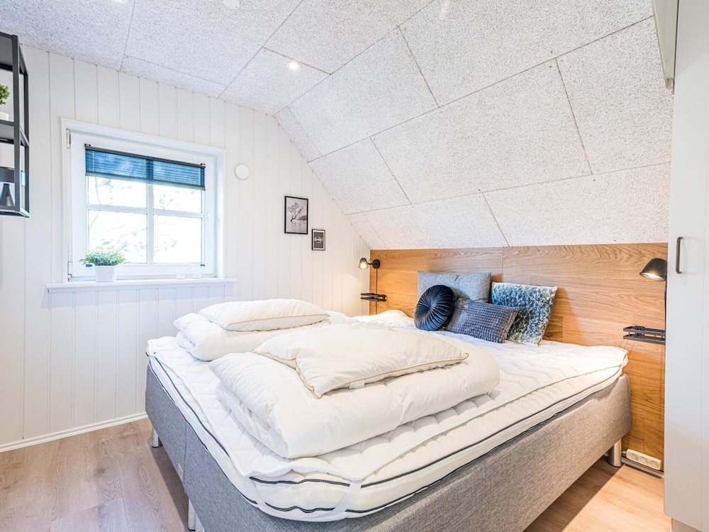 8 Person Holiday Home in Vejers Strand view 2