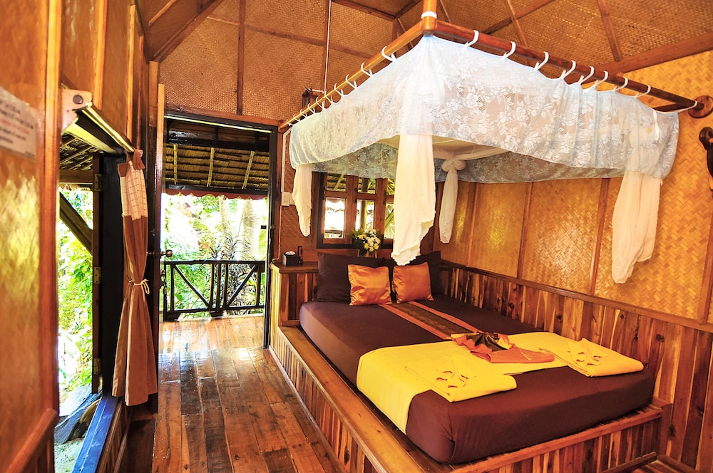 Phi Phi Relax Beach Resort