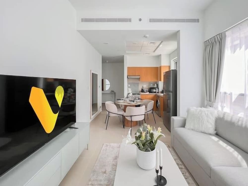 Vogue Downtown near Dubai Mall & Burj