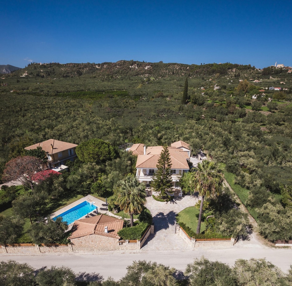 Villa Lilly With Private Pool