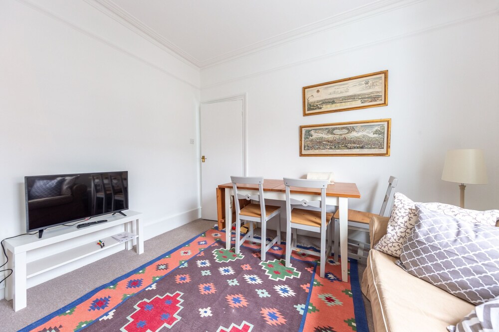 Spacious 3 Bedroom House With Garden - Hammersmith