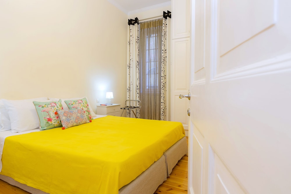 Ampio Cantone Suite view 5