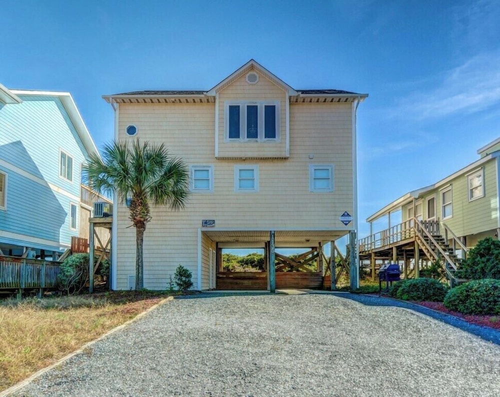 Twin Palms by Topsail Realty