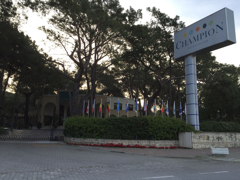Champion Holiday Village - All Inclusive