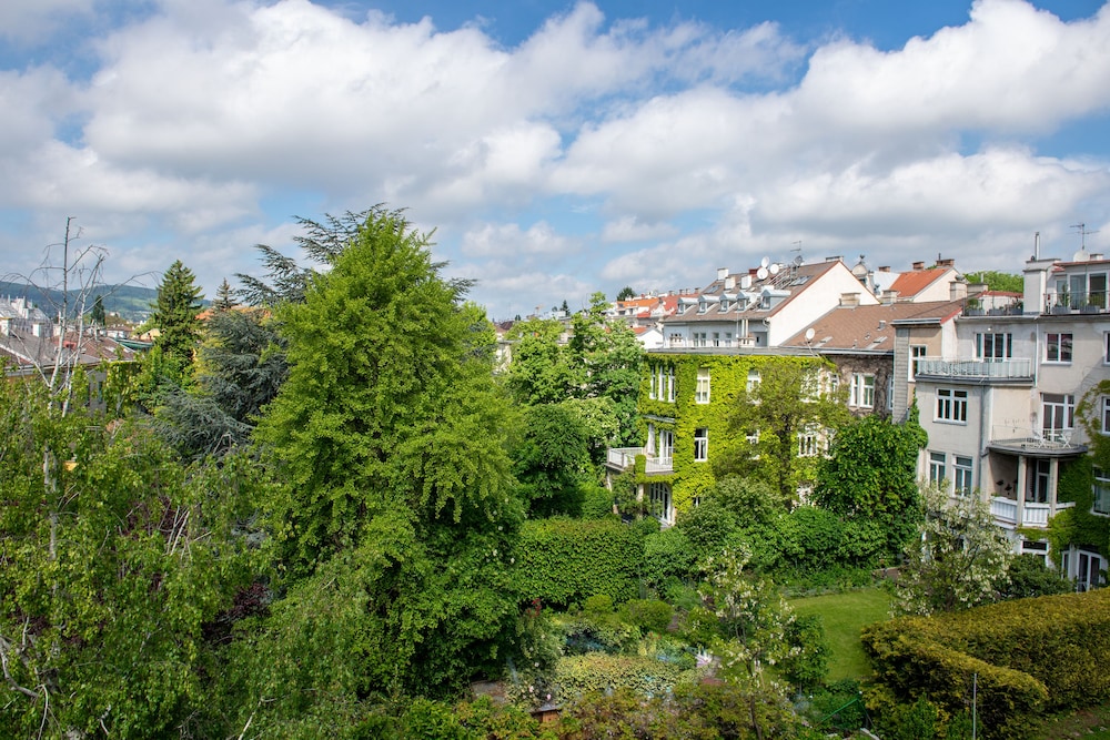 EST Residence Schoenbrunn Vienna - contactless check-in