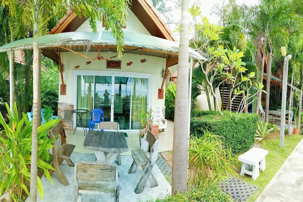 Laguna Resort