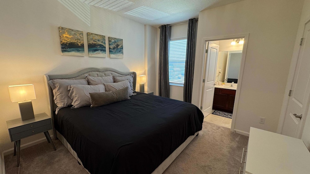 Family Friendly 12bd w Jacuzzi Veranda Palms 4401