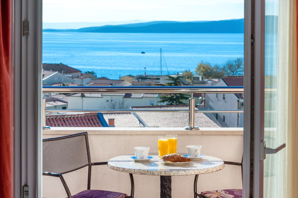 Apartments Vila Adrijana and Fitness Studio Wolf
