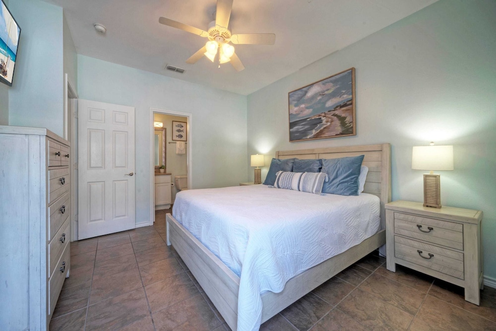 9 Costa Bahia Condos Sleeps 48 + Pool Minutes to the Beach