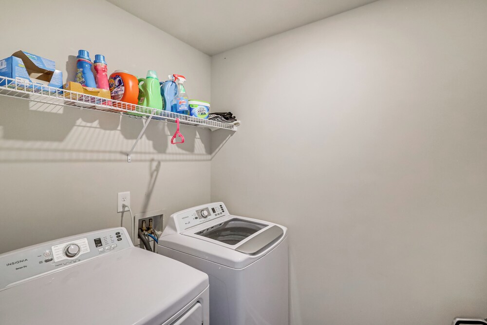 5 Mi to Amerson River Park: Family-friendly Home