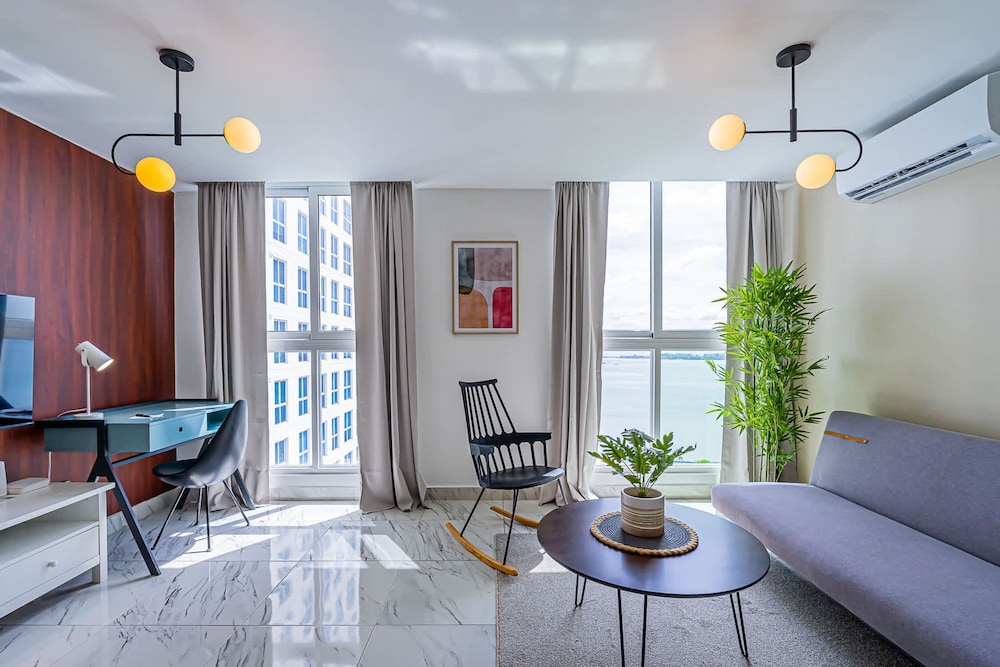 w Awesome 1BR w Great Deco in Avenida Balboa