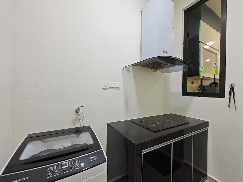 Kempas Dsummit Residences by Antlerzone