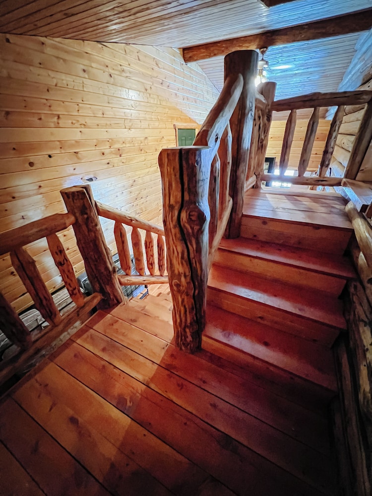 River Property Management LLC