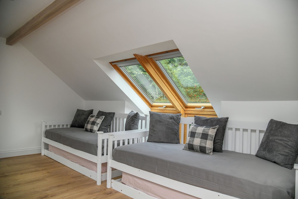 Ridgeway Cottage at Lovelady Shield view 5