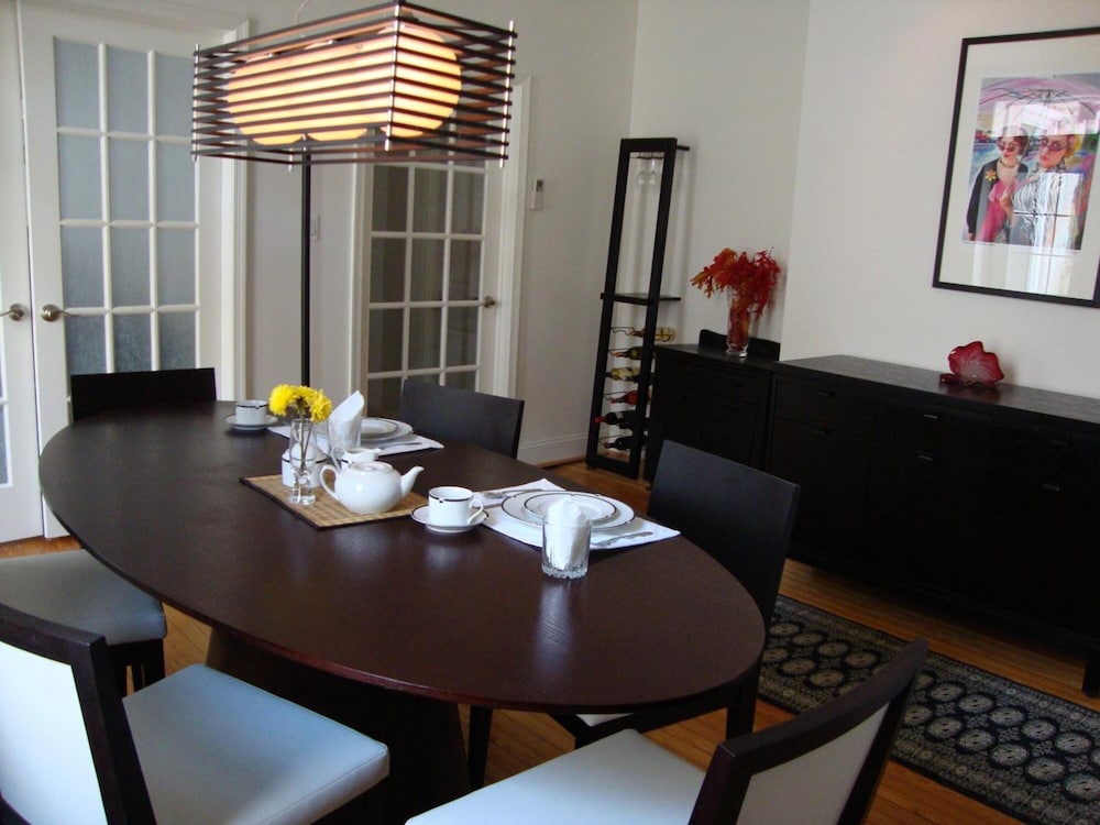 BlancNoir Bed & Breakfast