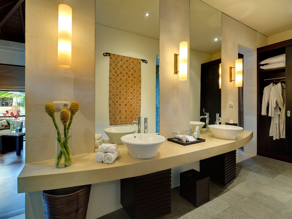 Mandalay Villas