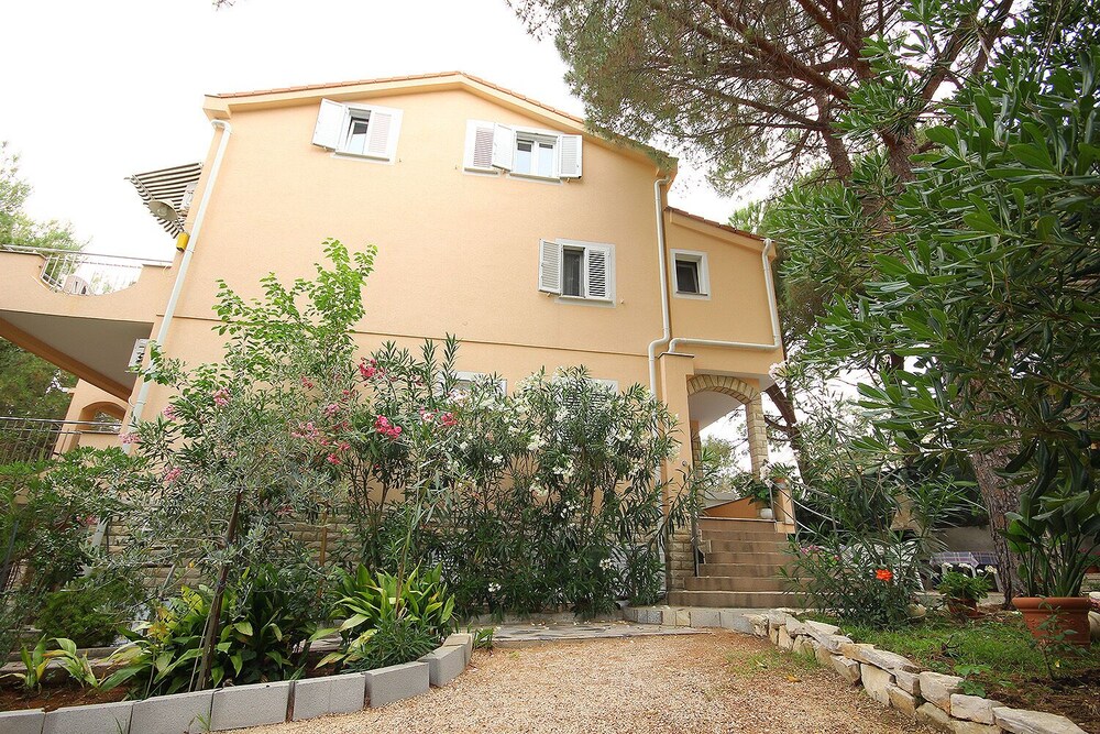 Dino - Apartments With hot tub - A1 view 2