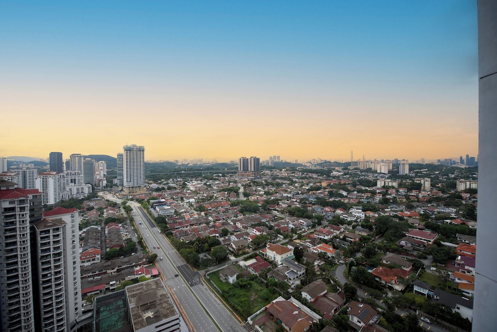 4Pax Studio with Magnificent View PJ SS2 photo 5
