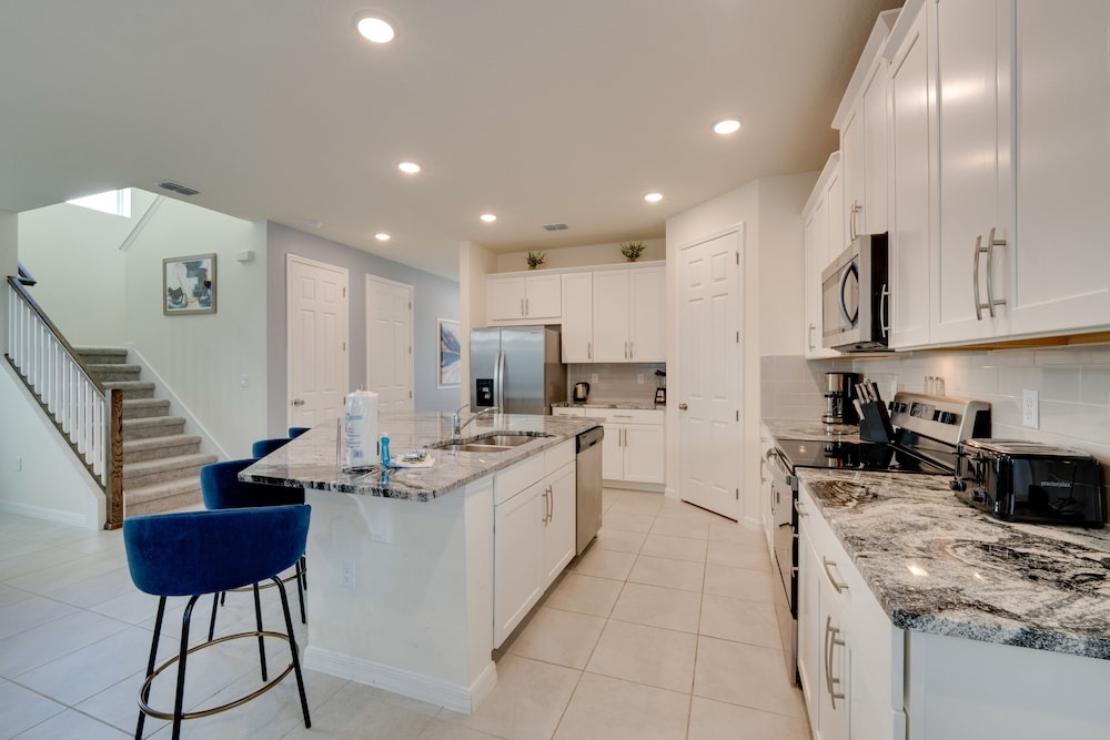 Orlando Area Getaway ~ 17 Mins to Theme Parks!