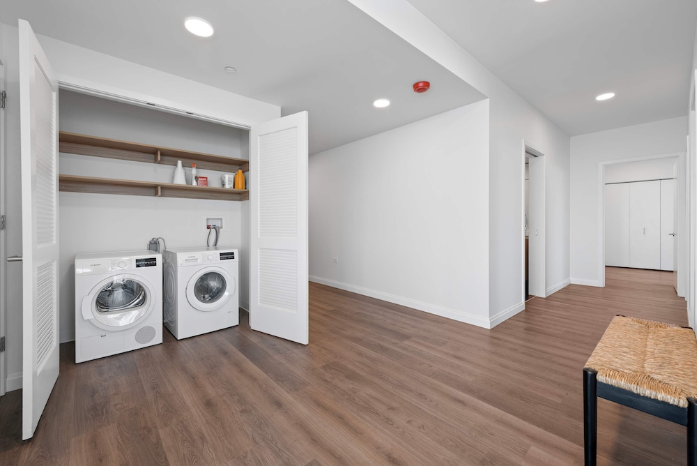 Panoramic Lake Views Premier Amenities for Groups