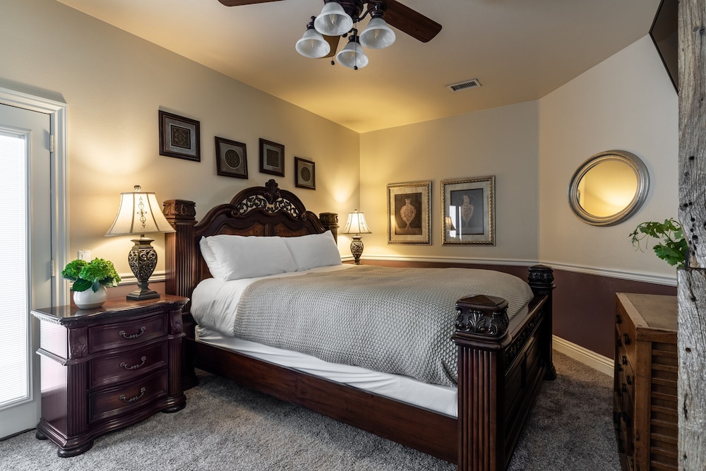 Wilson Creek Manor By Avantstay Sleeps 24 Amazing Estate w Pool Game Room