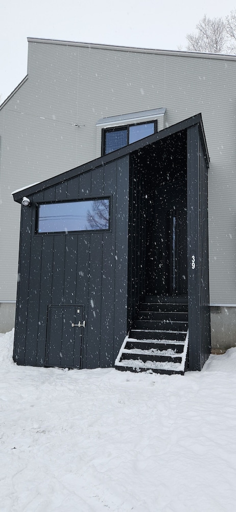 Hooting Owl Lodge