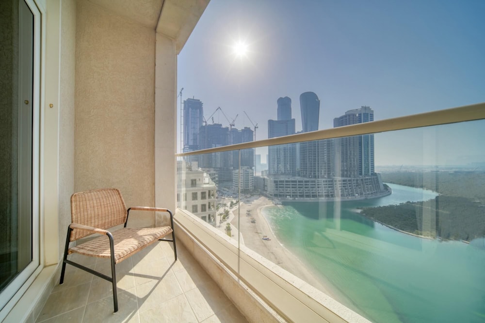 Reem Island Beach Escape w Stellar Balcony Views