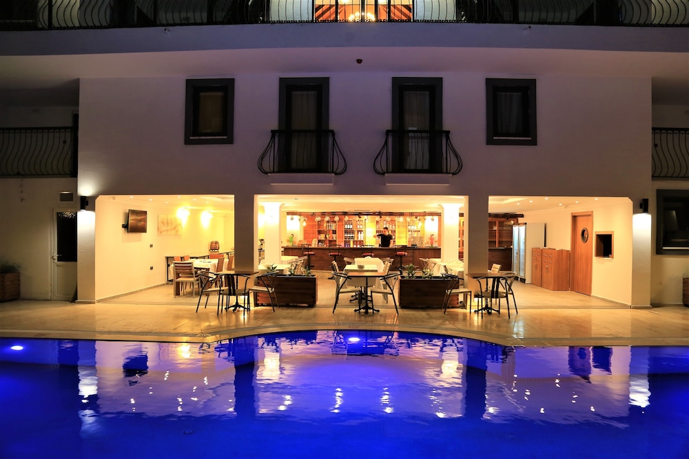Modern Life Bodrum Otel - Image 19