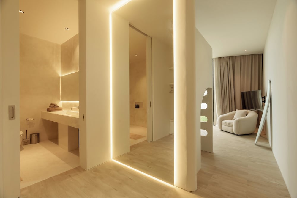 Lux Retreat 4BR Ocean Villa in Uluwatu