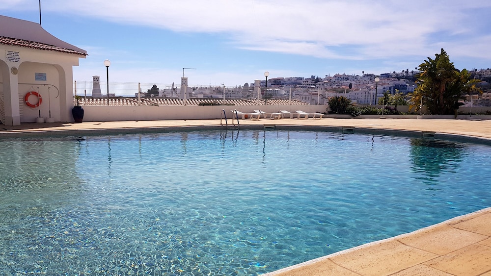 Albufeira Blue Wave Retreat 65