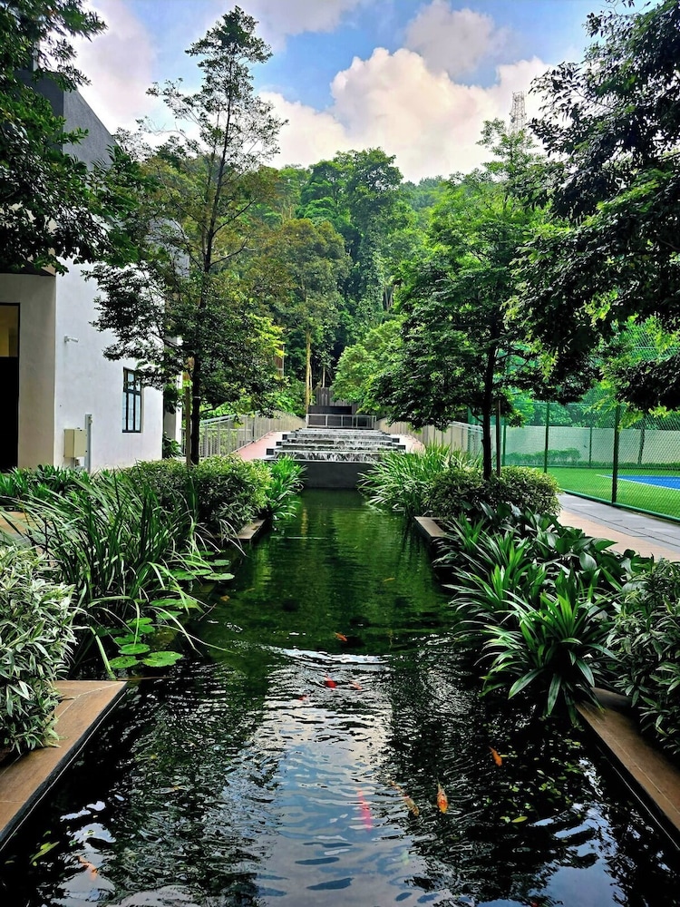 Damansara Seresta