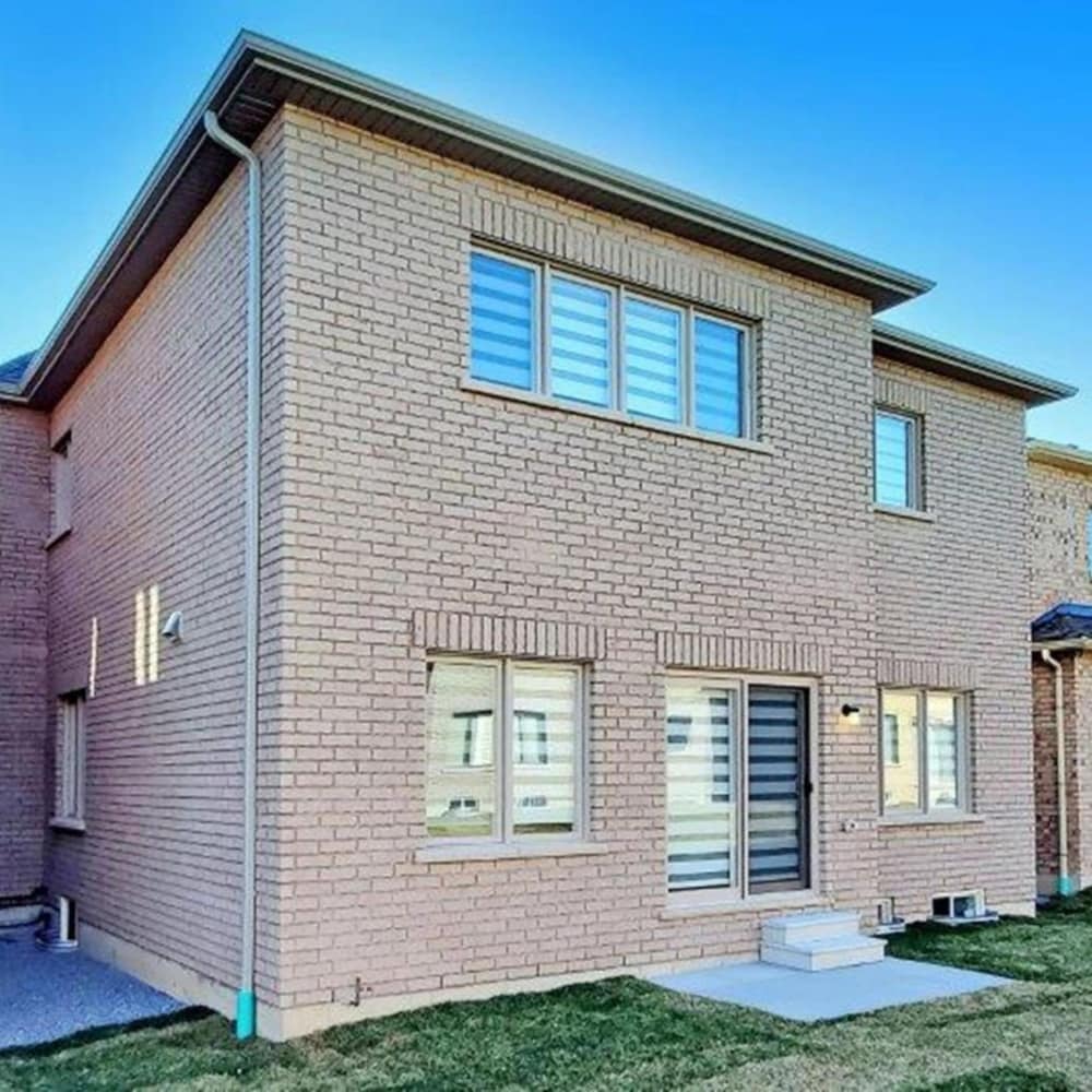 Georgina. New 4 Bedroom House Near Lake Simcoe