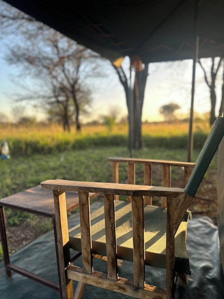 ZUHUMATH TENTED CAMPS SERENGETI
