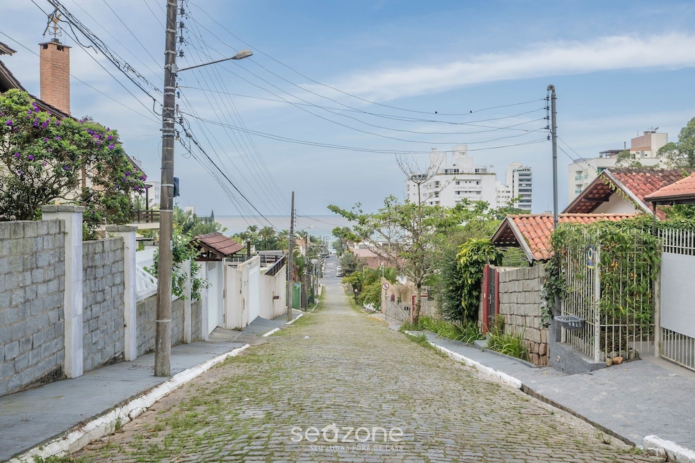 PSN - Apartments Close to Cabecudas Beach