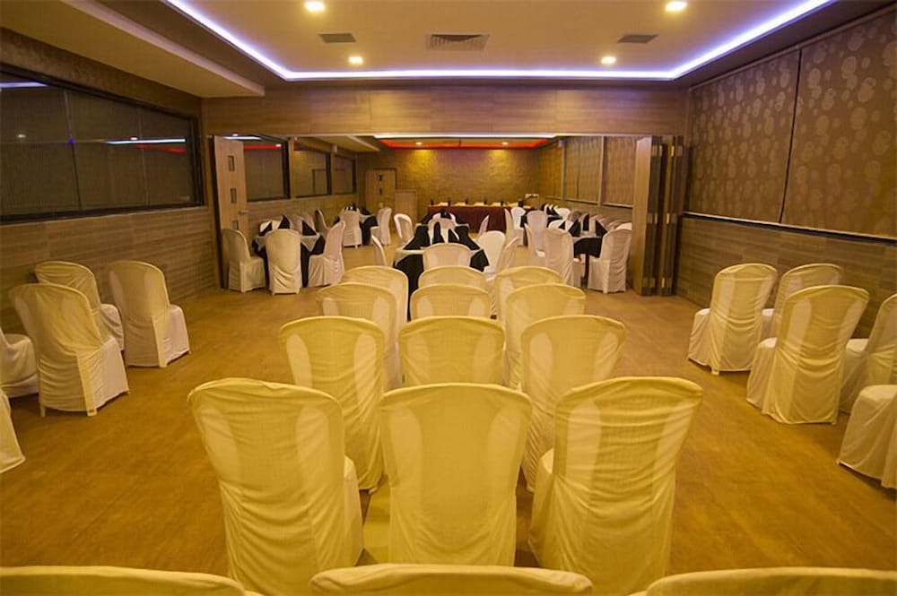 meeting & event spaces