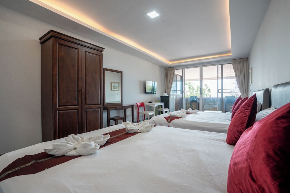Baansuan Aokhai Beach Resort