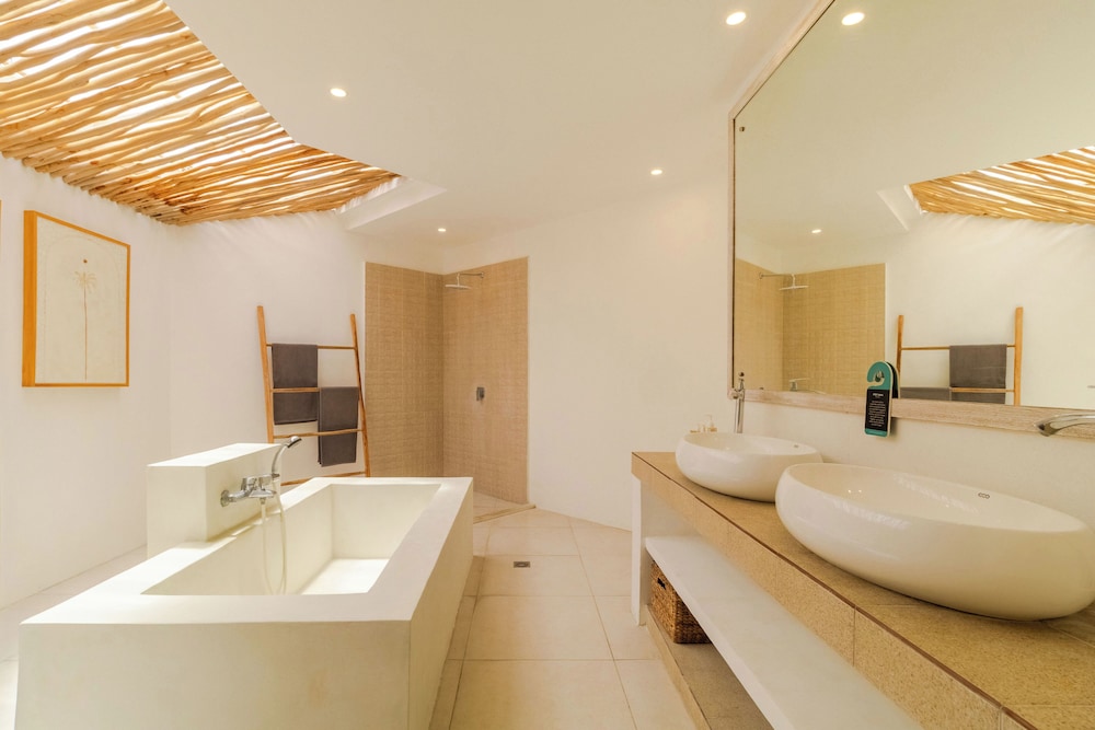 Villa Cocodrilos 1 by Pertama Management